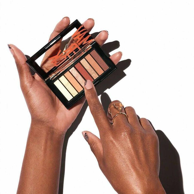 Revlon ColorStay Looks Book™ Eye Shadow Palettes image number 1